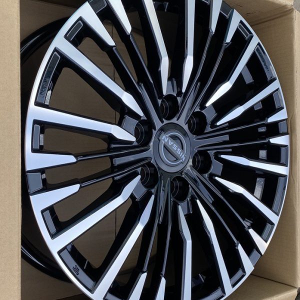 Диск литой для Nissan 20x8 6x139.7 ET 35 Dia 77.8 (Арт.3446-900)
